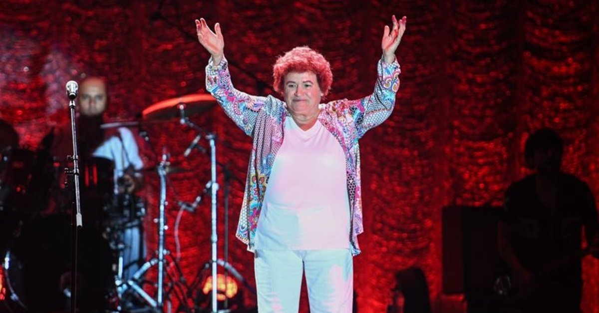 SELDA BAĞCAN